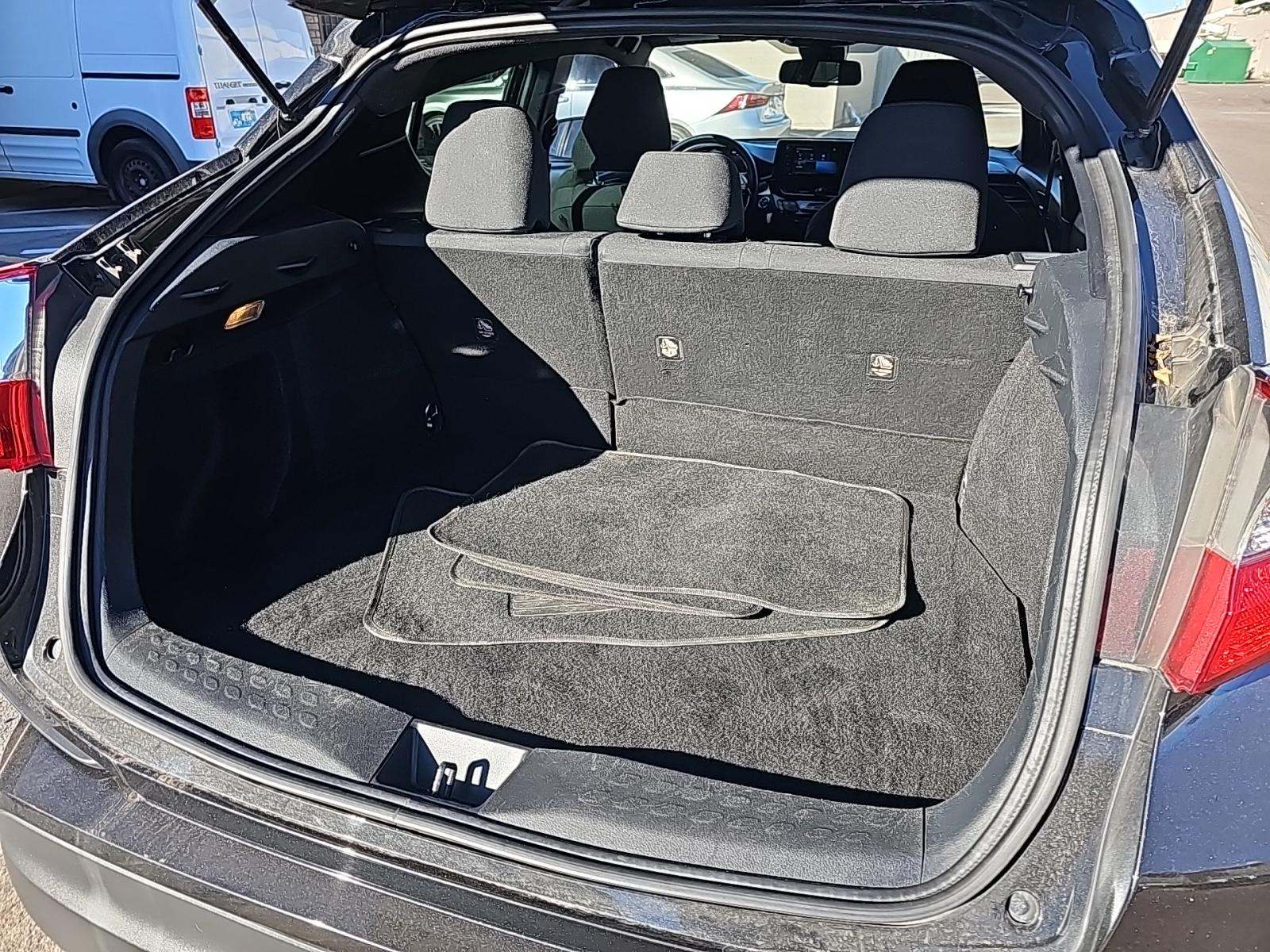 2018 Toyota C-HR XLE Premium FWD