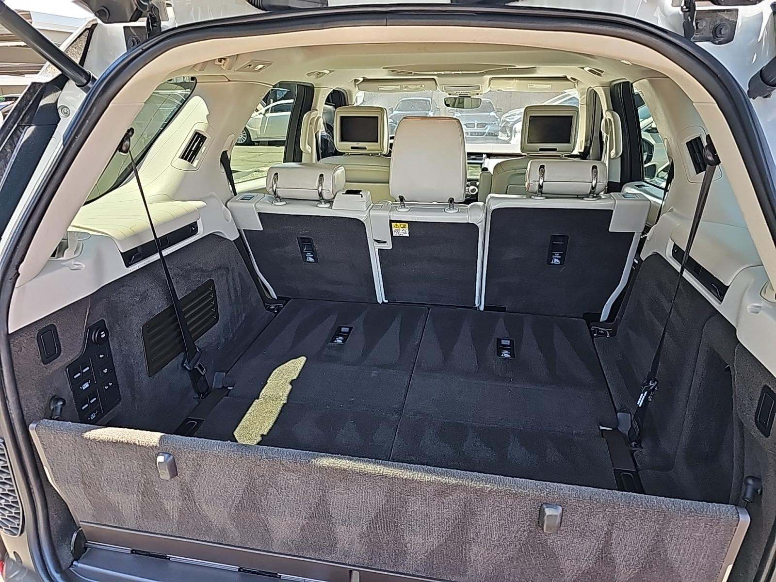 2017 Land Rover Discovery HSE Luxury AWD