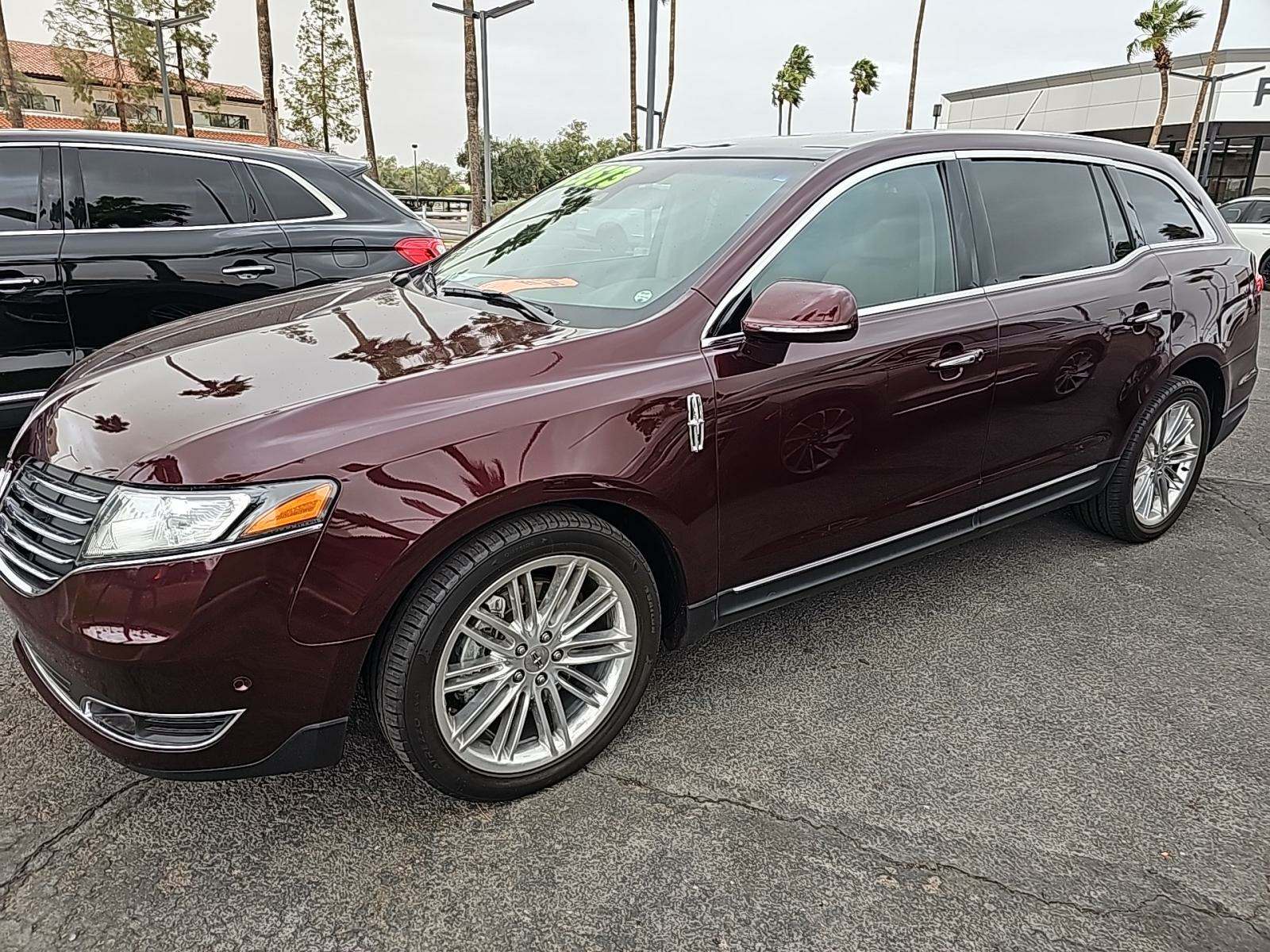 2019 Lincoln MKT Reserve AWD