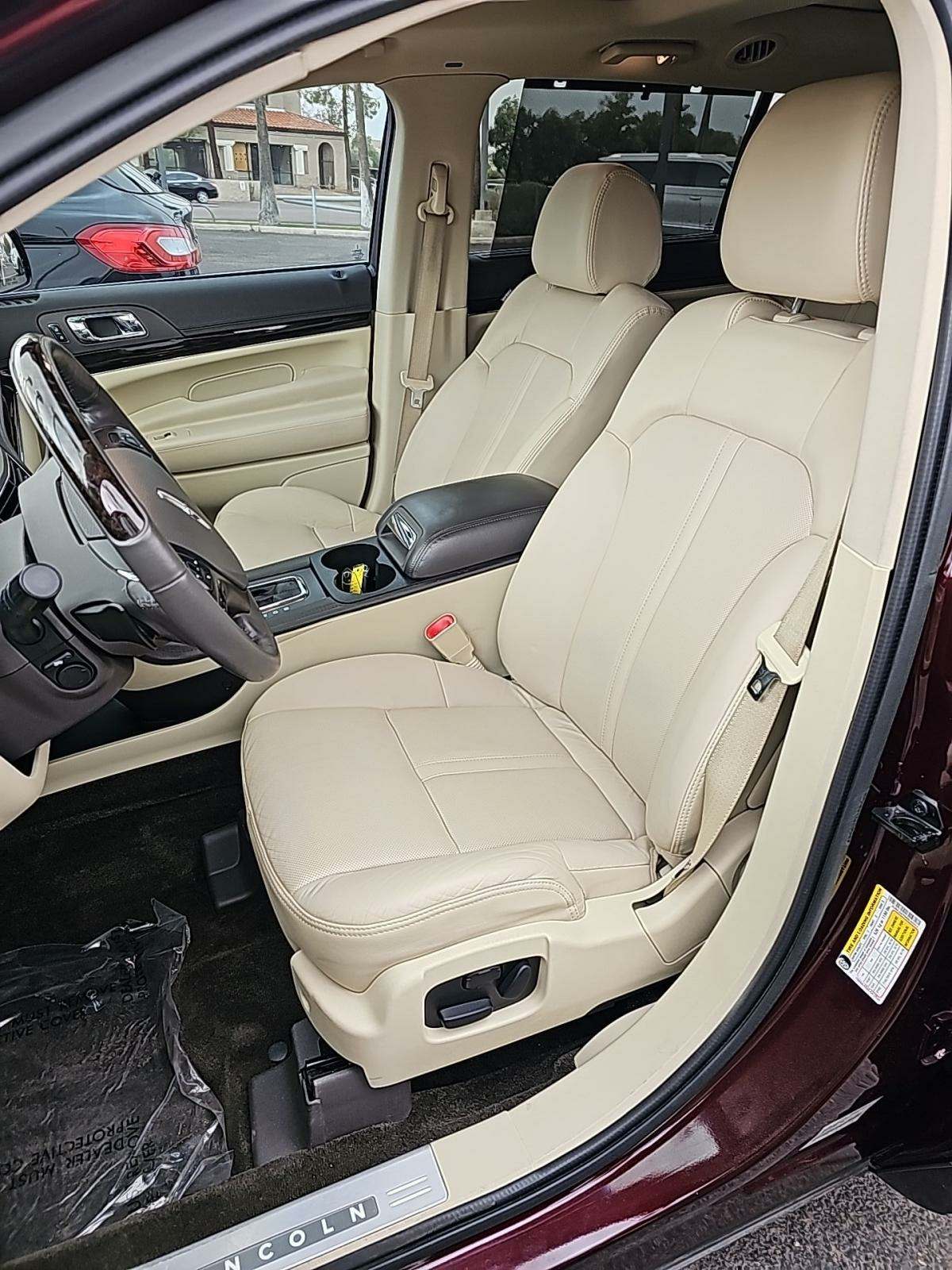 2019 Lincoln MKT Reserve AWD