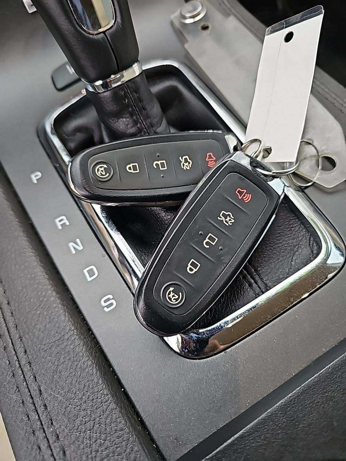 2019 Lincoln MKT Reserve AWD