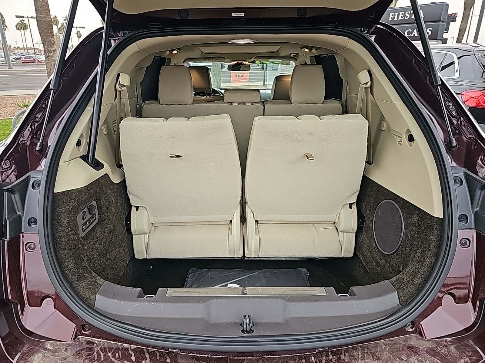 2019 Lincoln MKT Reserve AWD