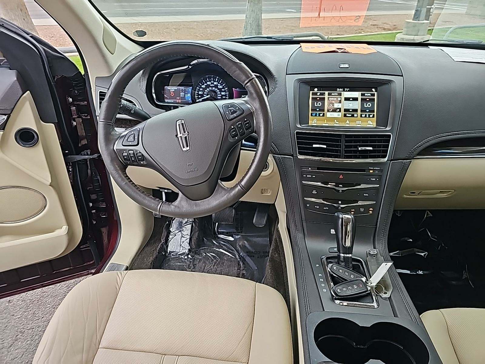 2019 Lincoln MKT Reserve AWD