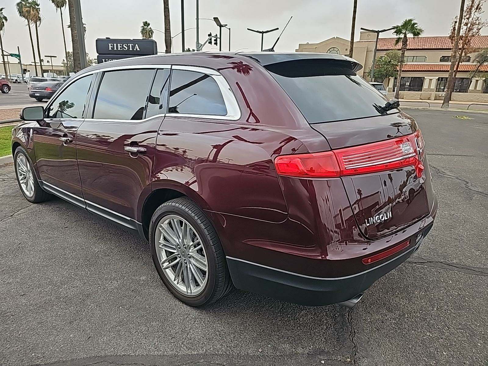 2019 Lincoln MKT Reserve AWD