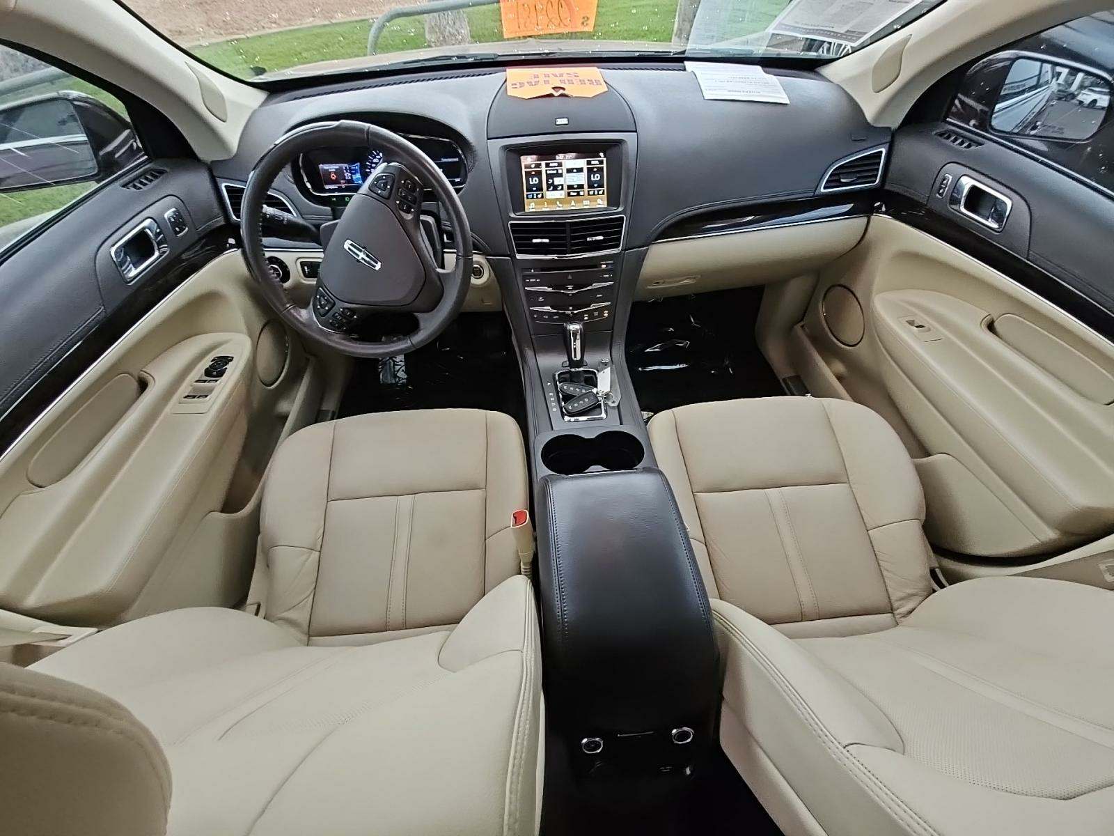 2019 Lincoln MKT Reserve AWD