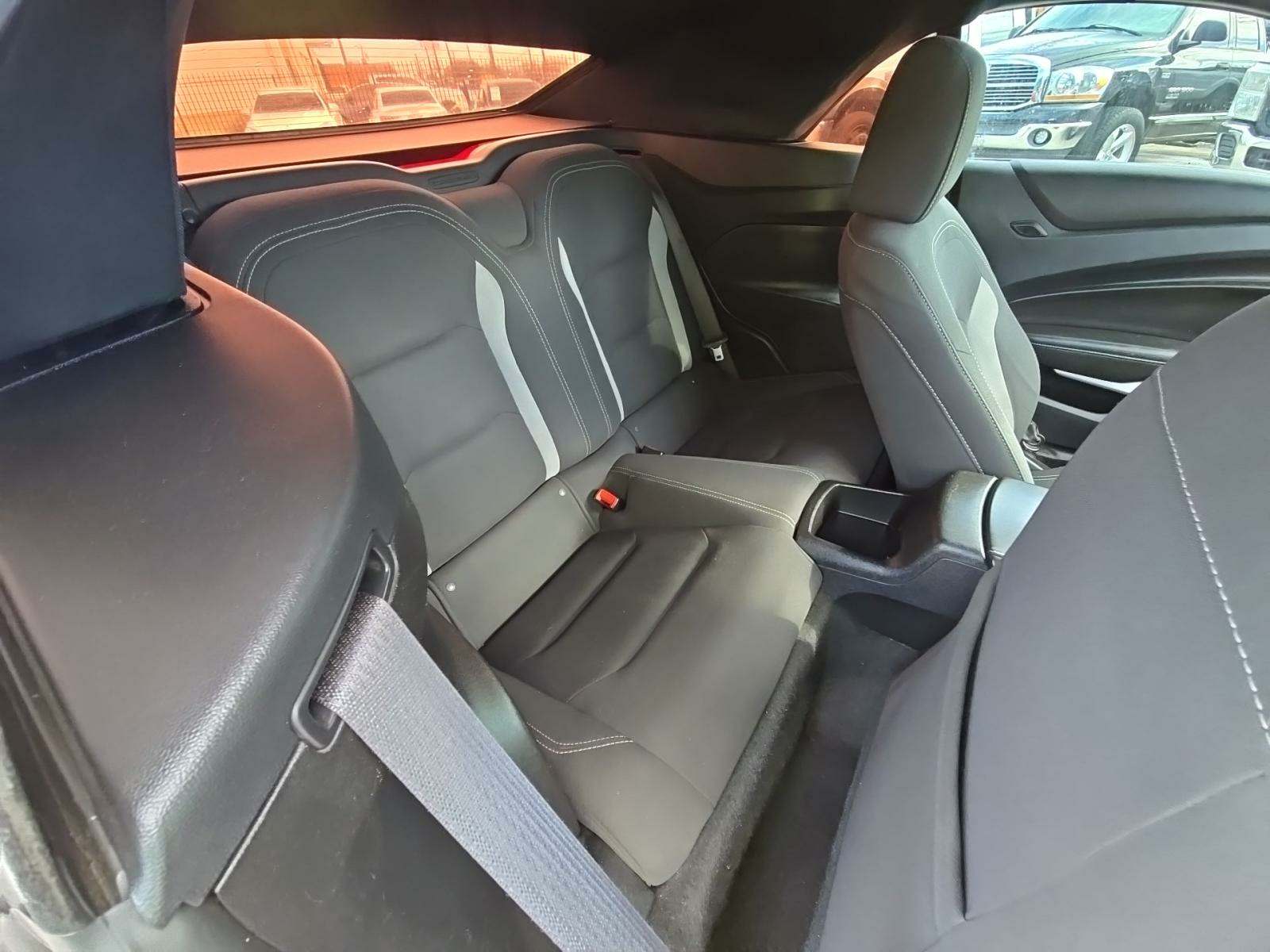 2018 Chevrolet Camaro 1LT RWD