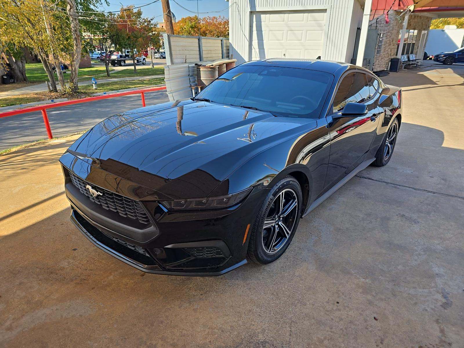 2025 Ford Mustang EcoBoost RWD