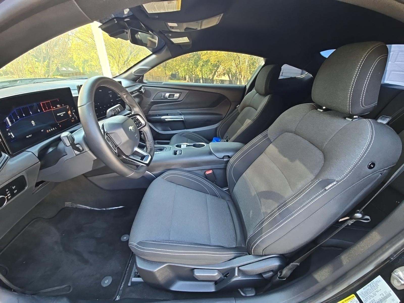 2025 Ford Mustang EcoBoost RWD