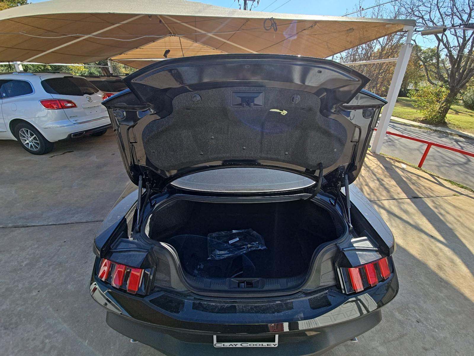 2025 Ford Mustang EcoBoost RWD