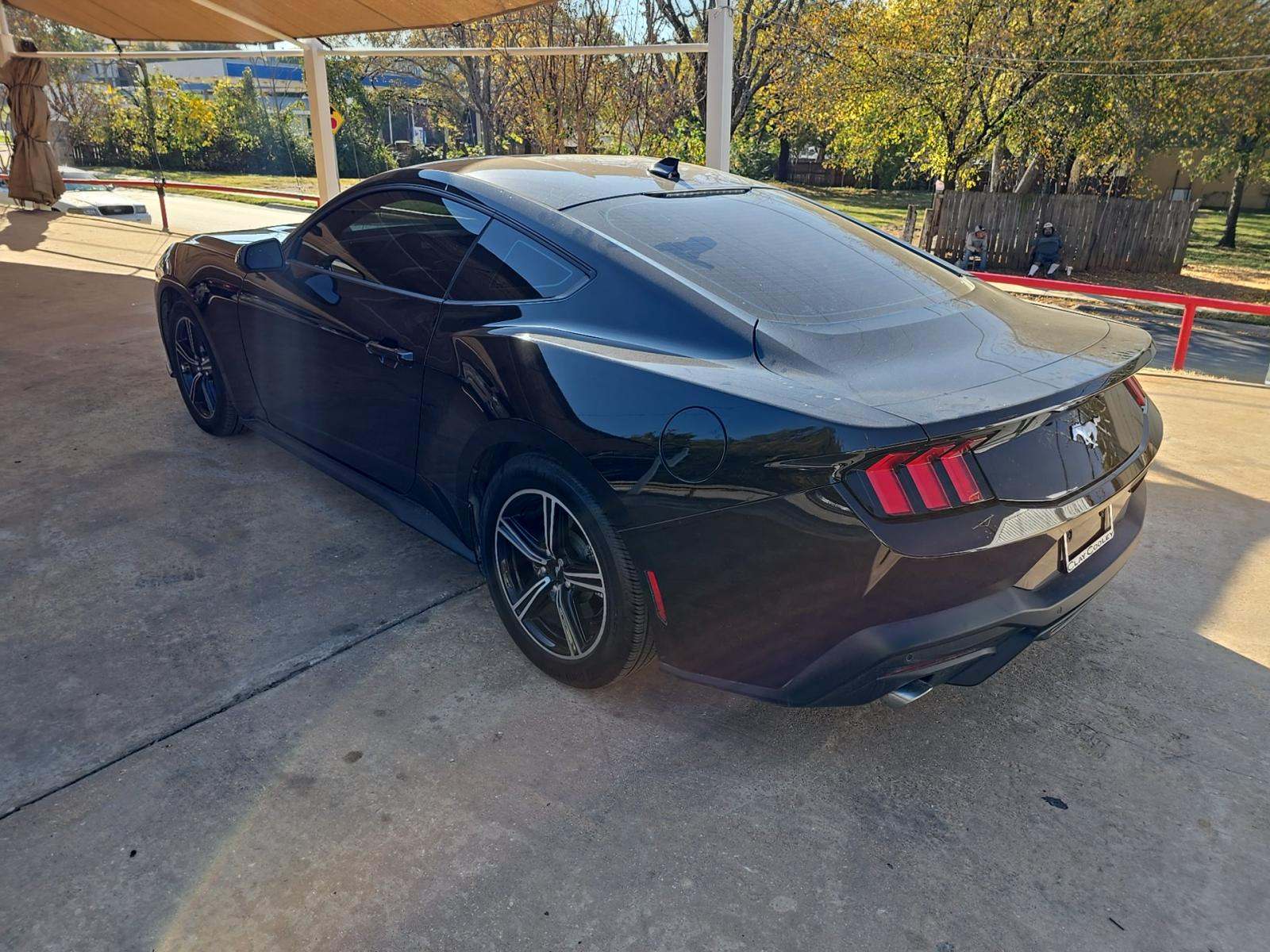 2025 Ford Mustang EcoBoost RWD