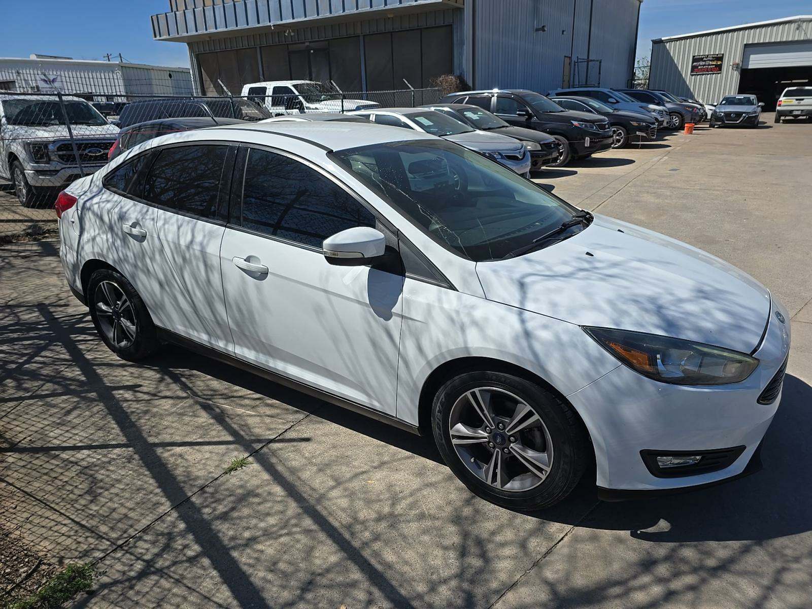 2017 Ford Focus SE FWD