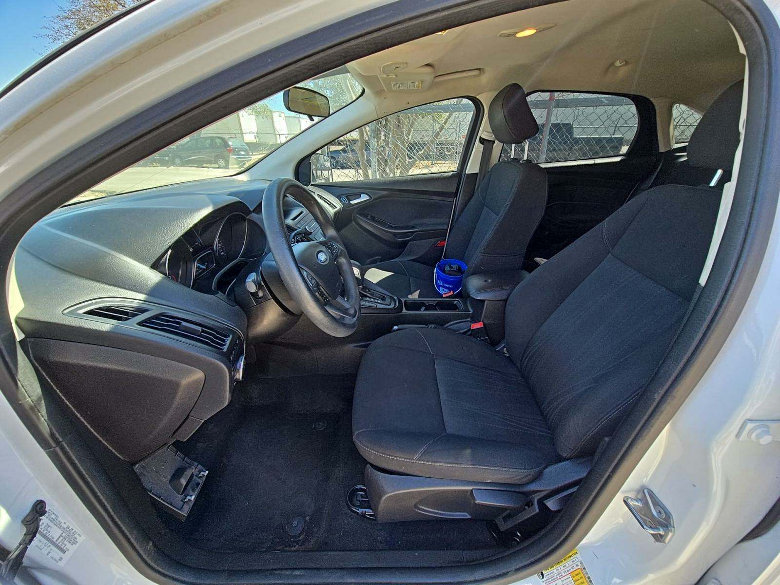 2017 Ford Focus SE FWD