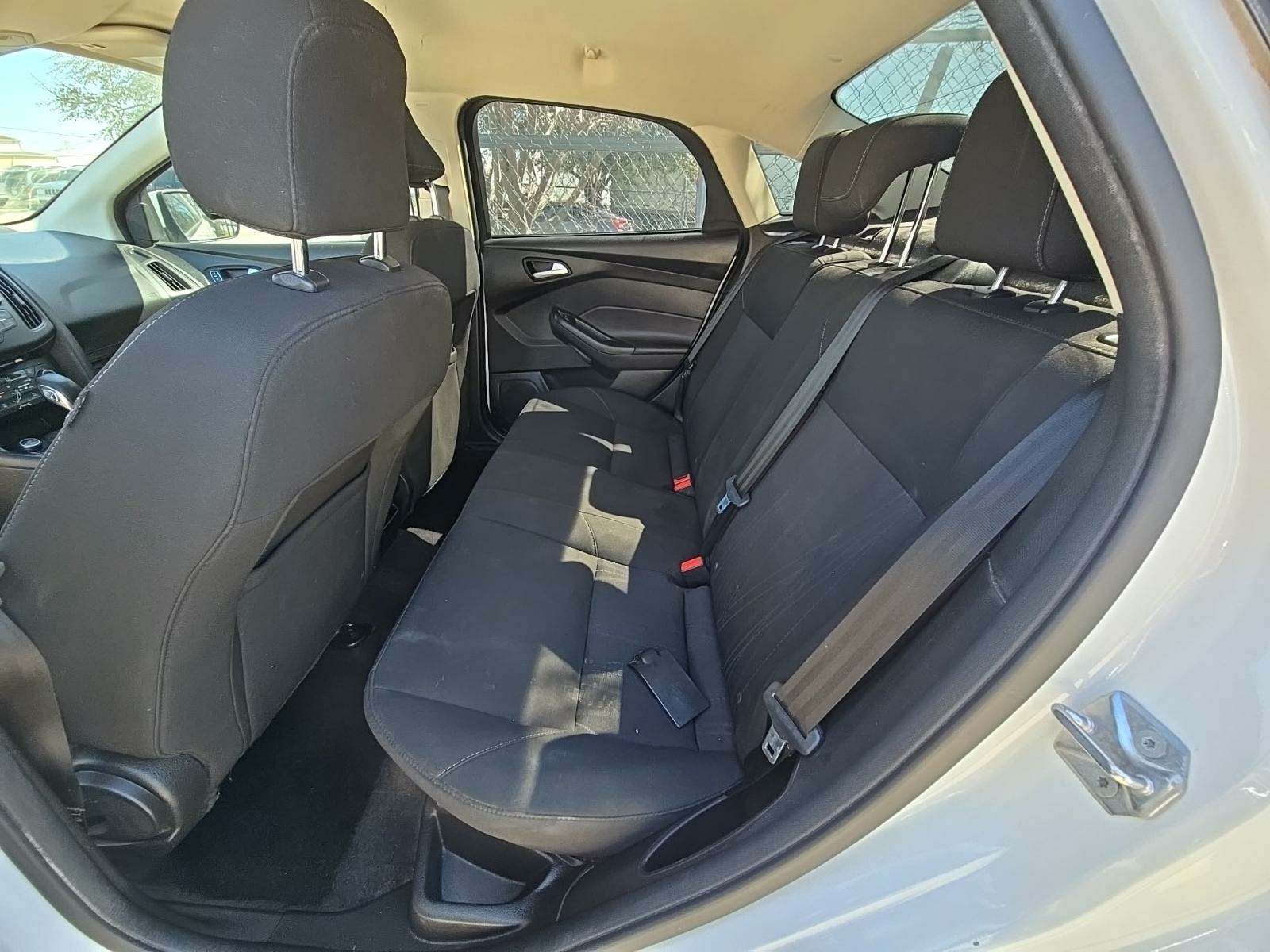 2017 Ford Focus SE FWD