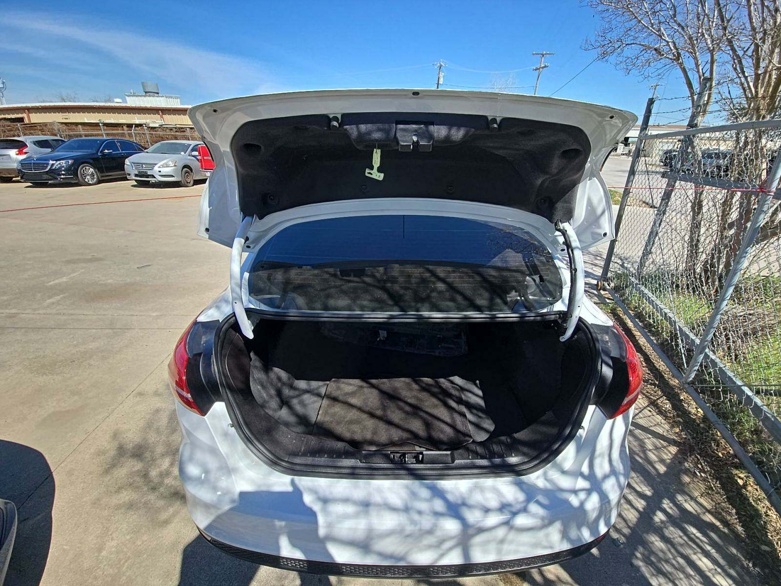 2017 Ford Focus SE FWD