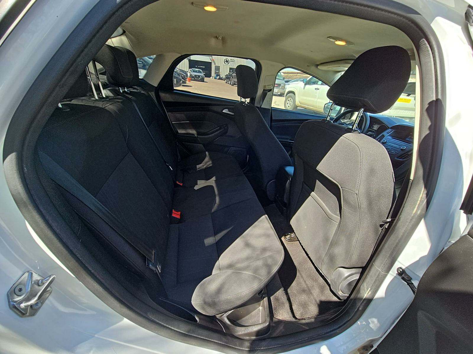 2017 Ford Focus SE FWD