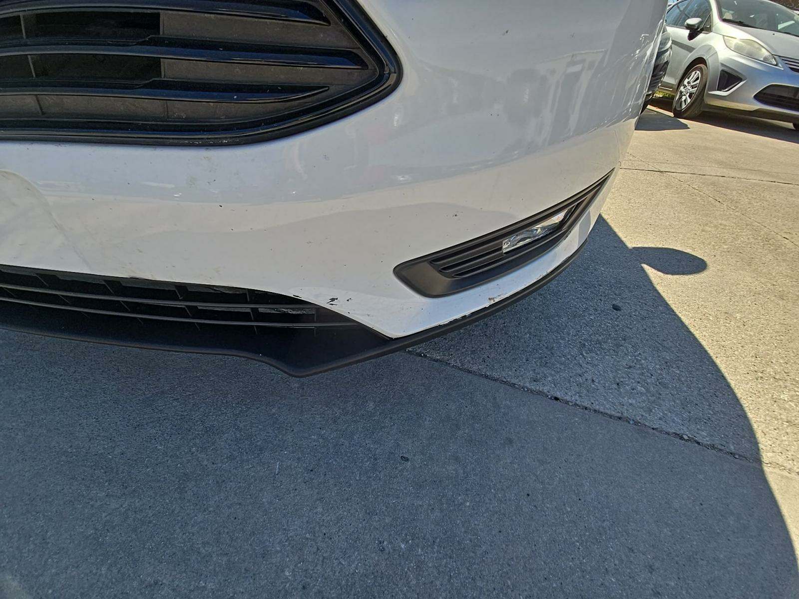 2017 Ford Focus SE FWD