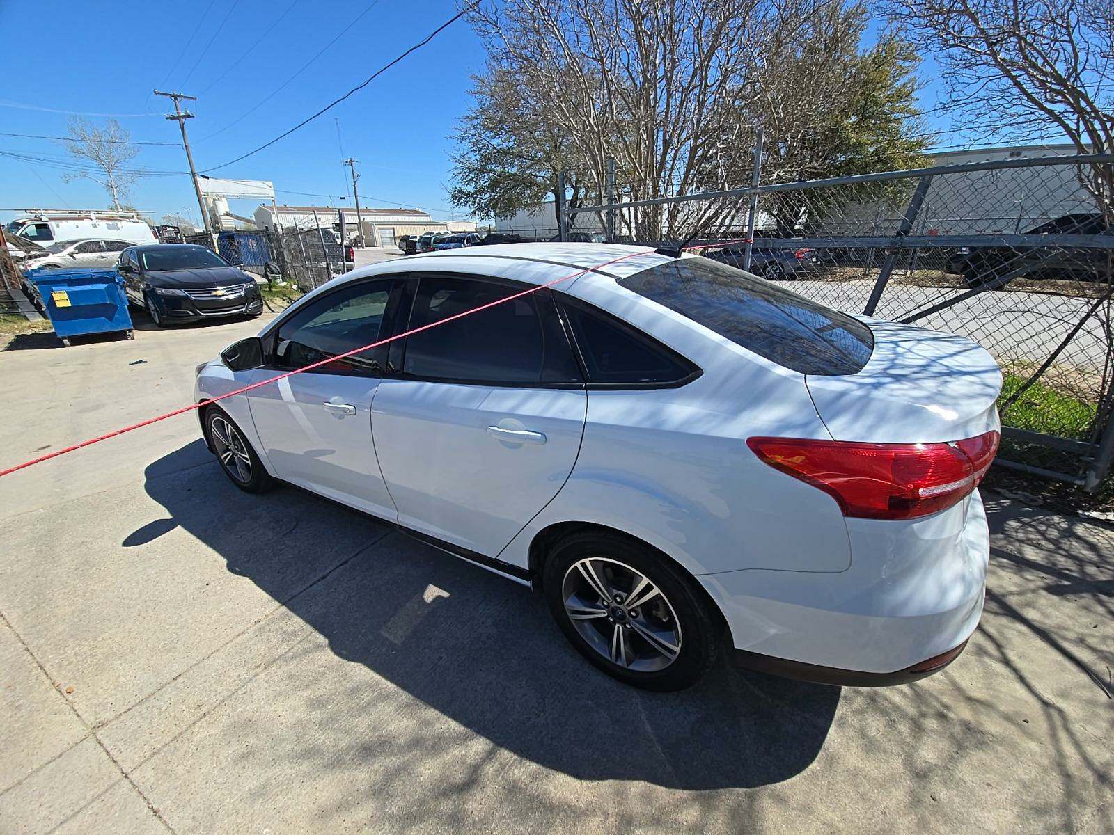 2017 Ford Focus SE FWD