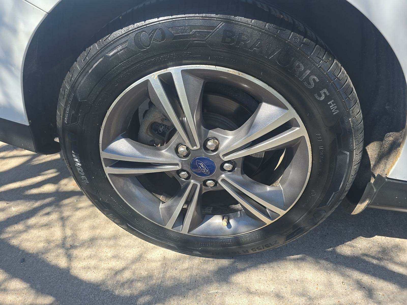 2017 Ford Focus SE FWD