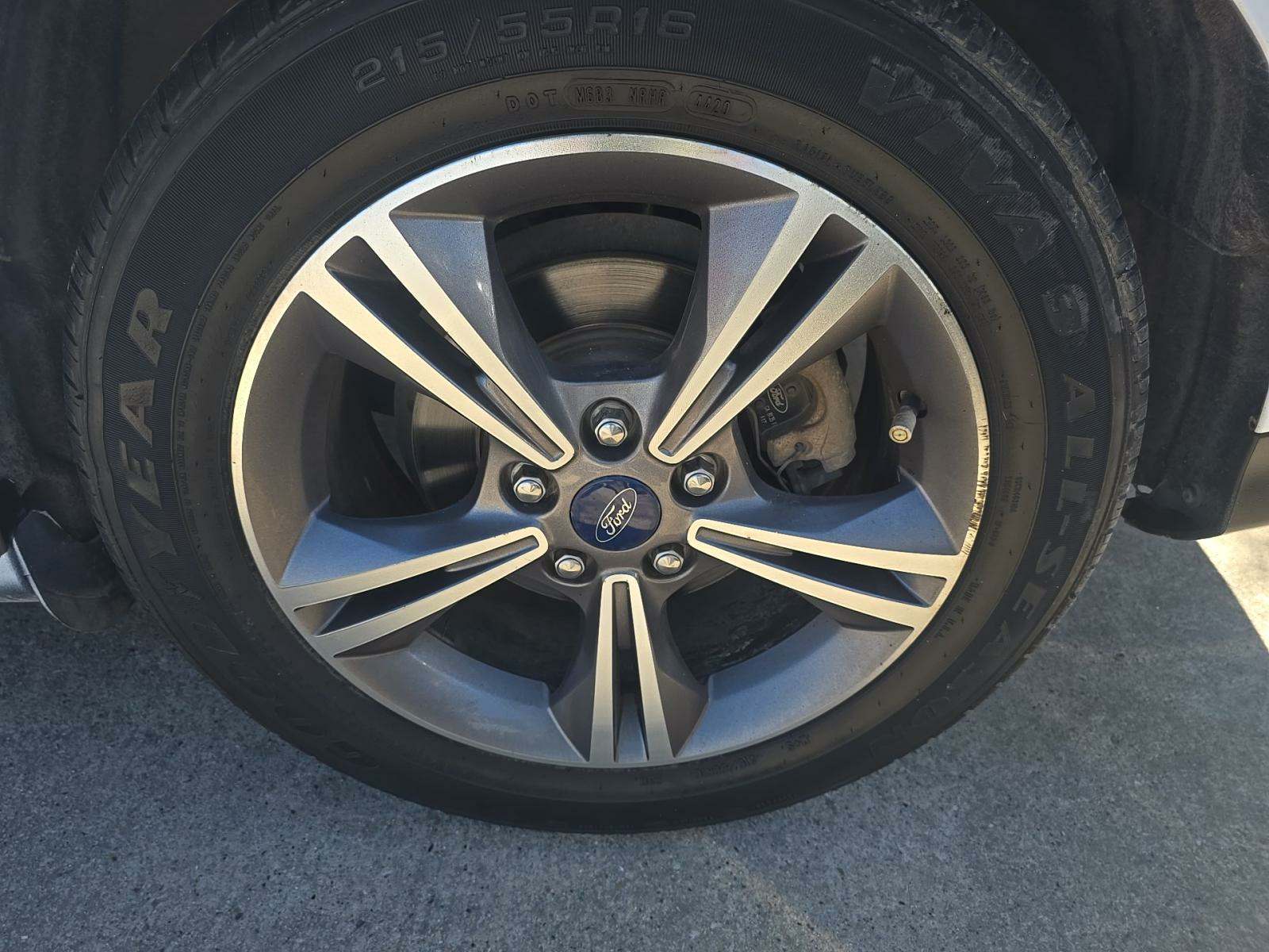 2017 Ford Focus SE FWD