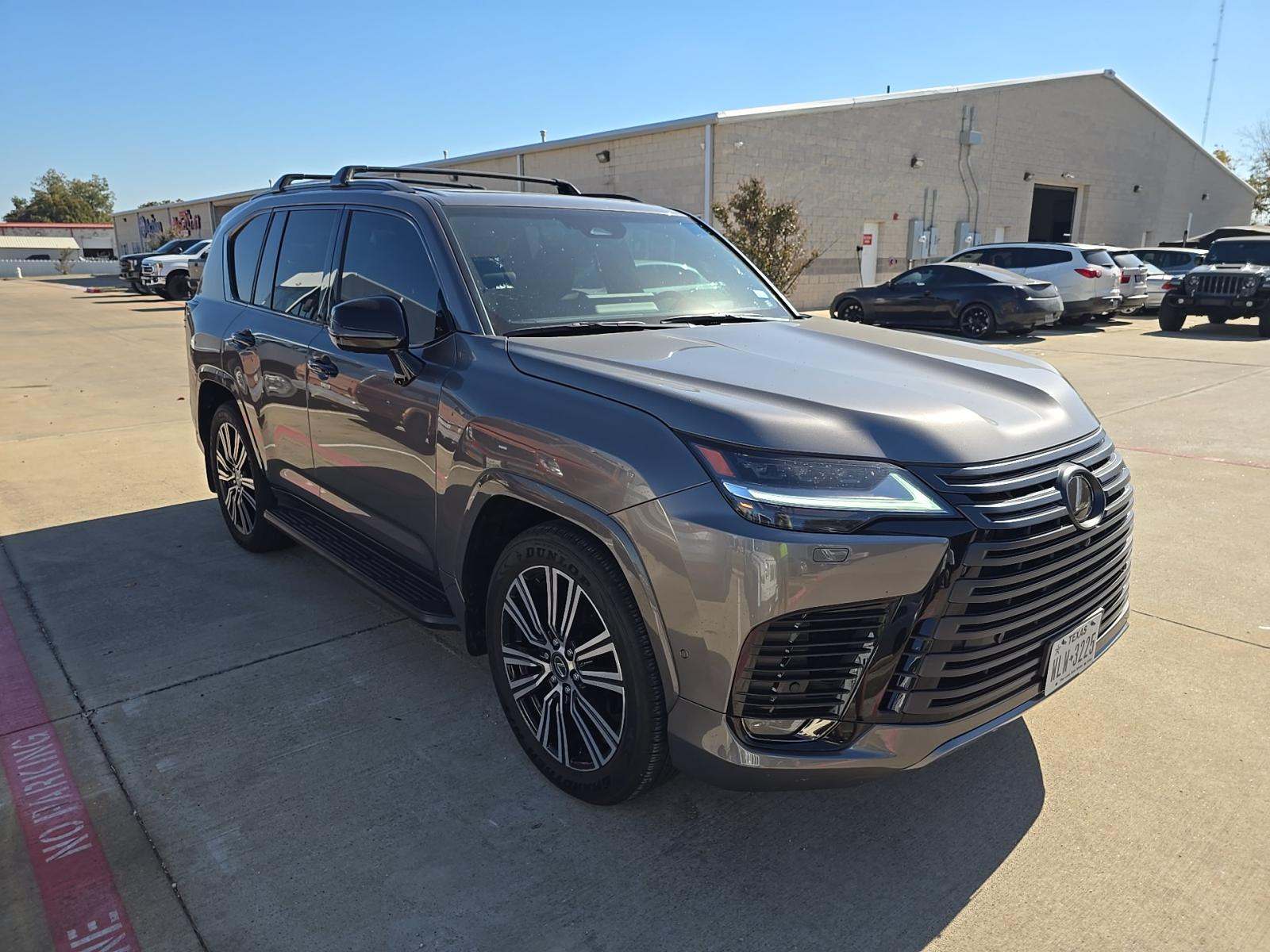 2025 Lexus LX LX 700h Luxury AWD
