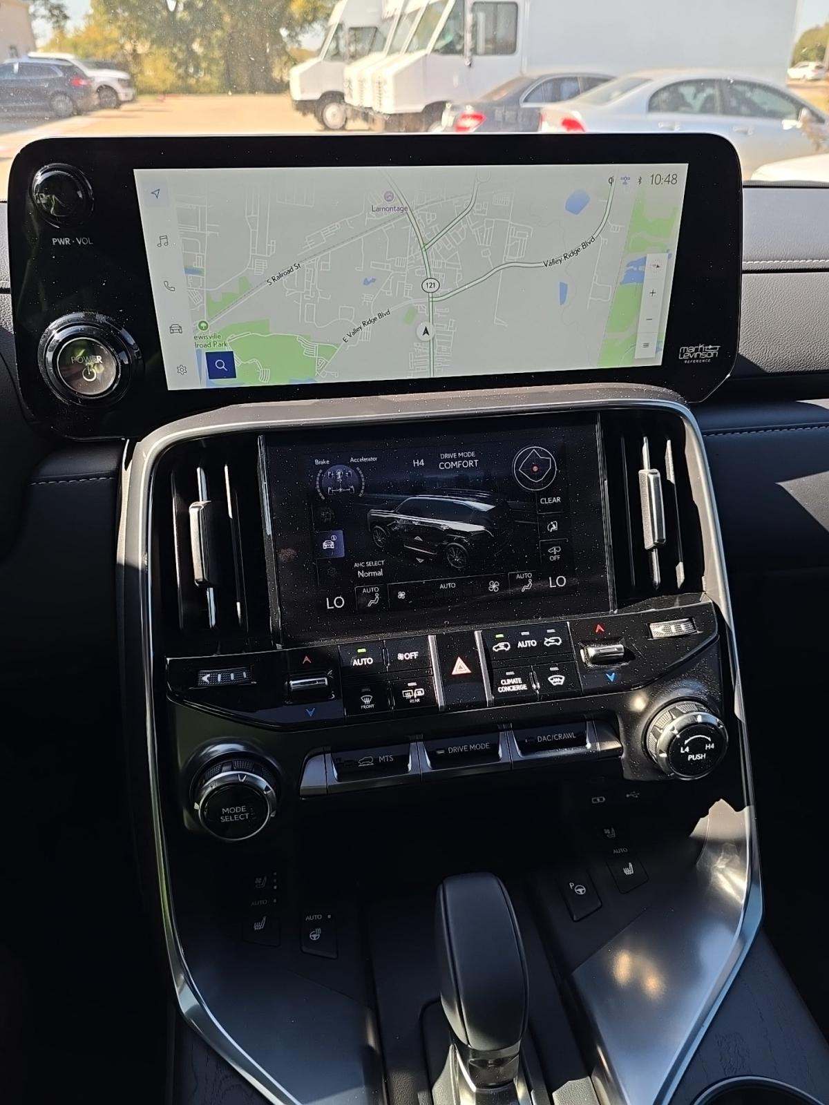 2025 Lexus LX LX 700h Luxury AWD