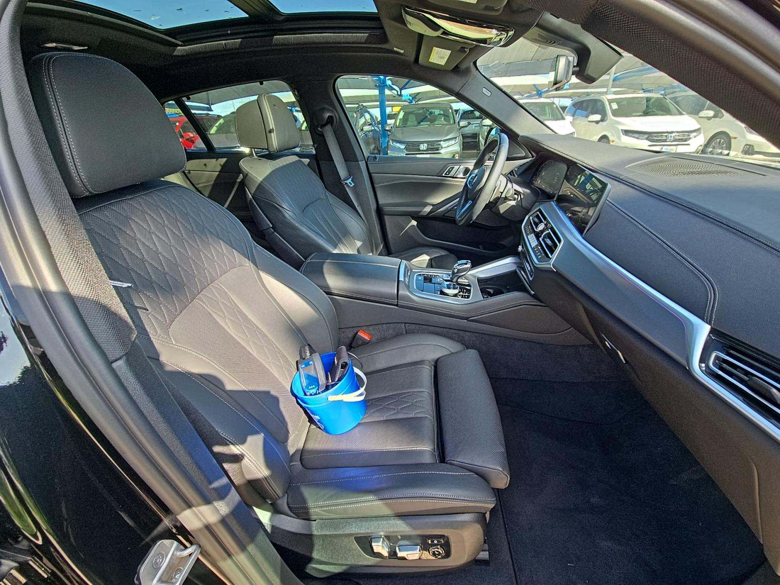 2023 BMW X6 xDrive40i AWD