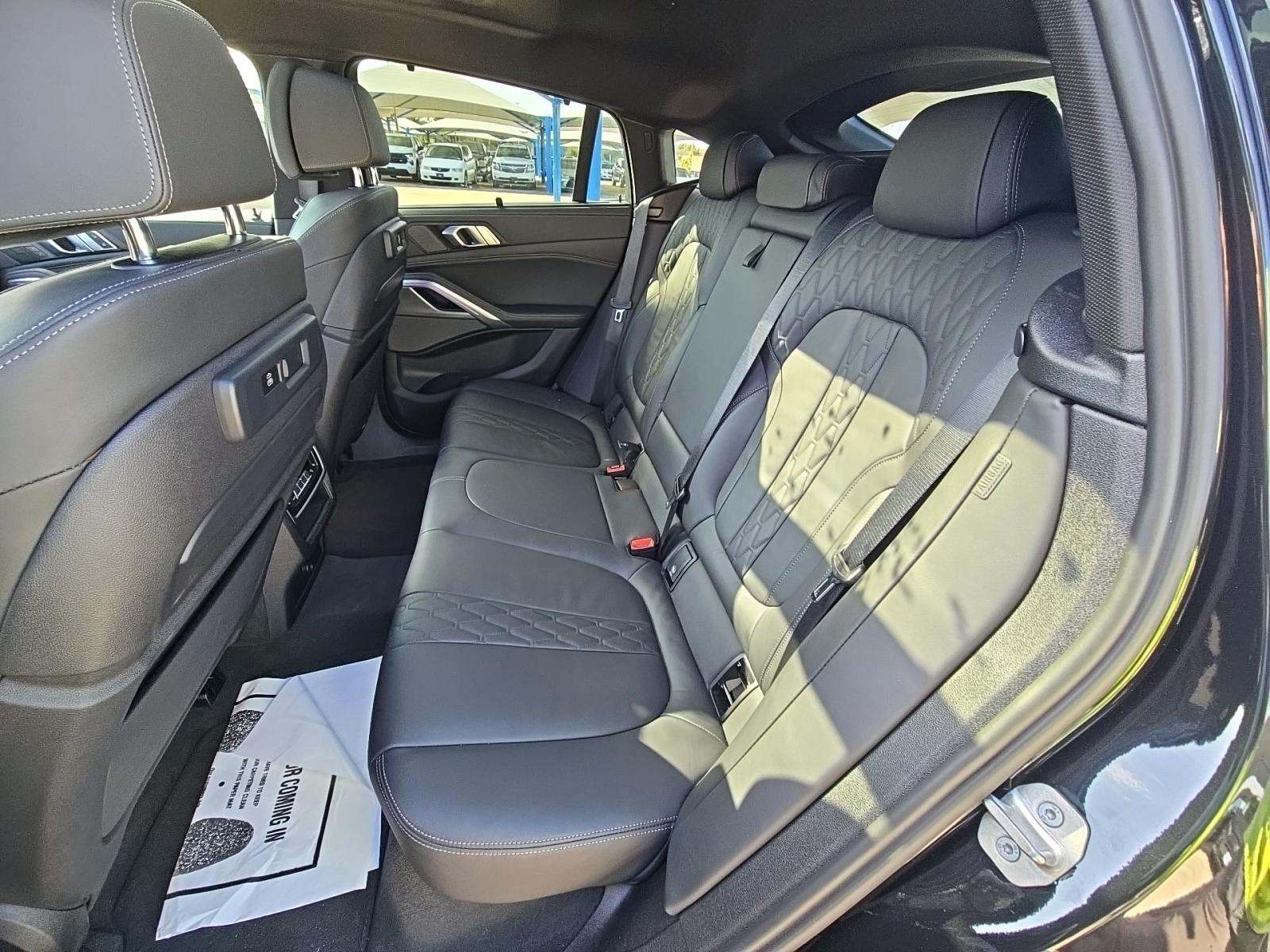 2023 BMW X6 xDrive40i AWD