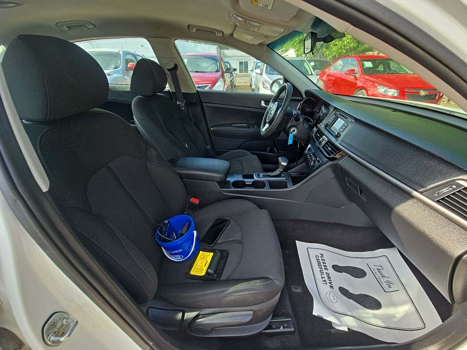 2017 Kia Optima LX FWD