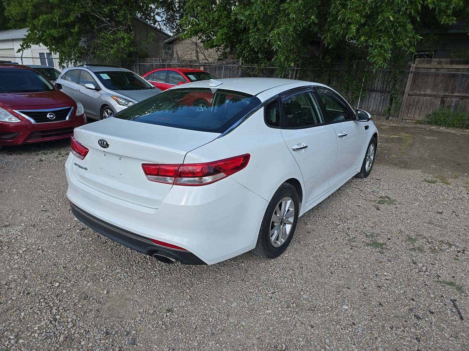 2017 Kia Optima LX FWD