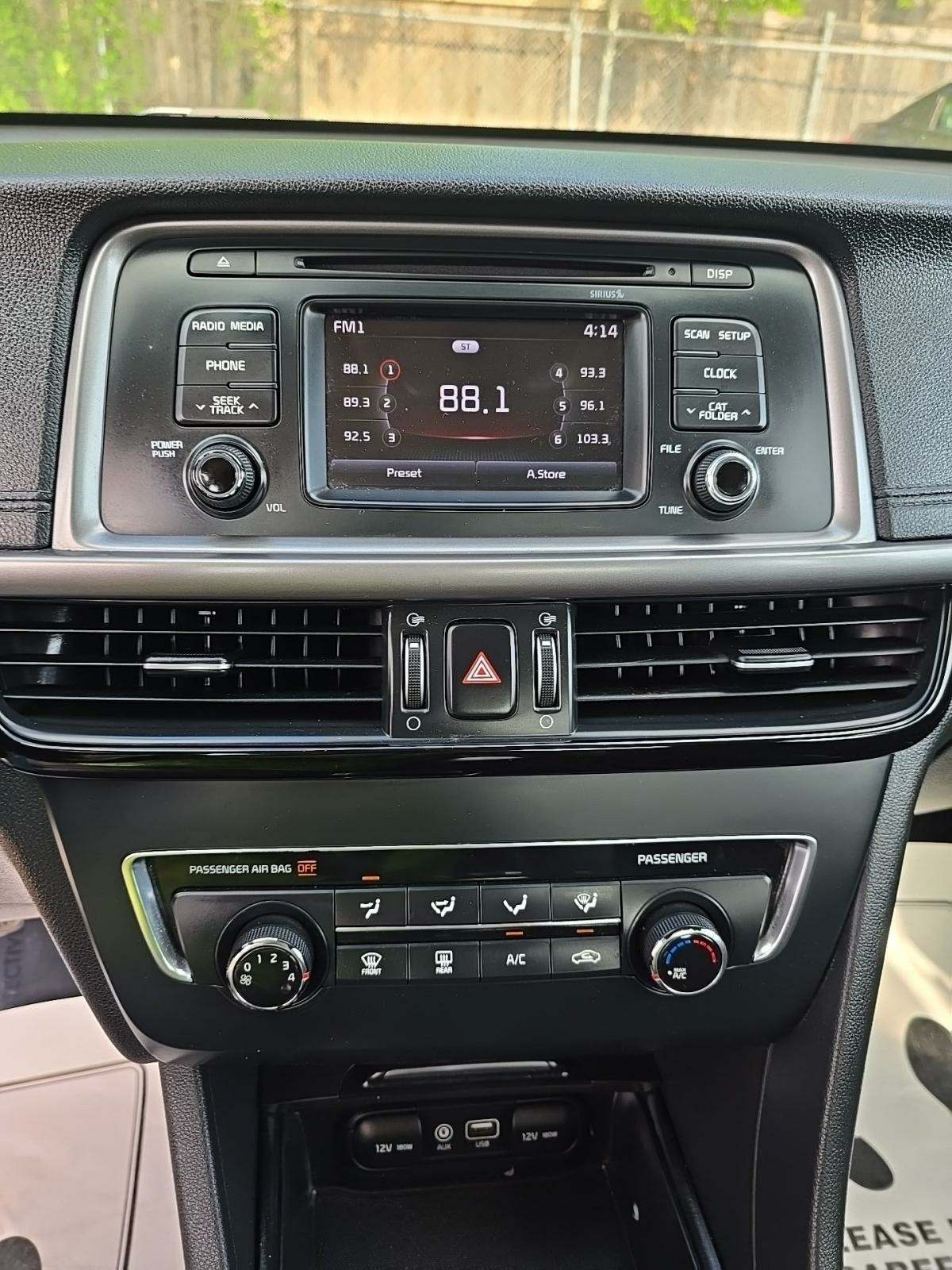 2017 Kia Optima LX FWD