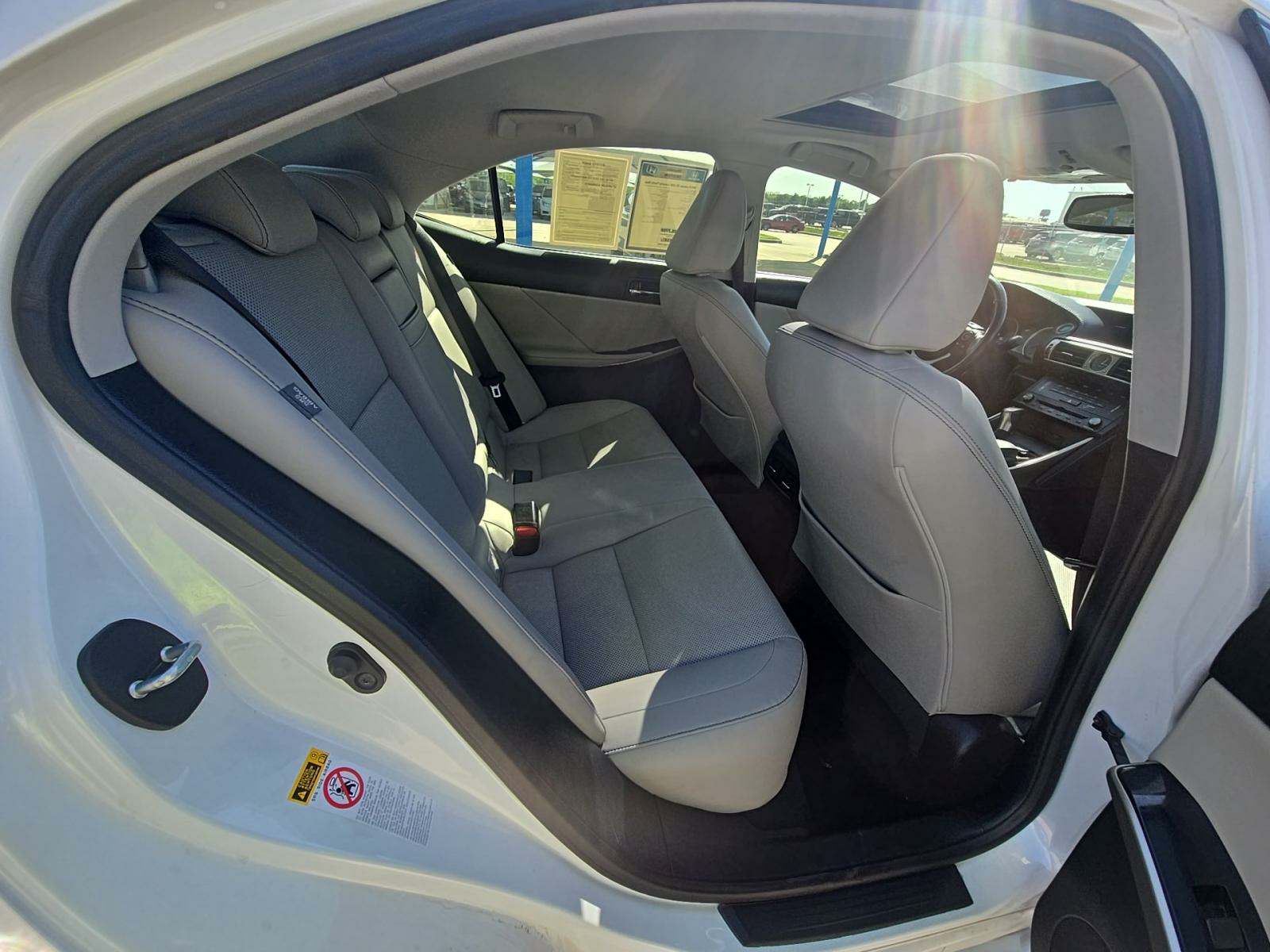 2015 Lexus IS IS 250 RWD