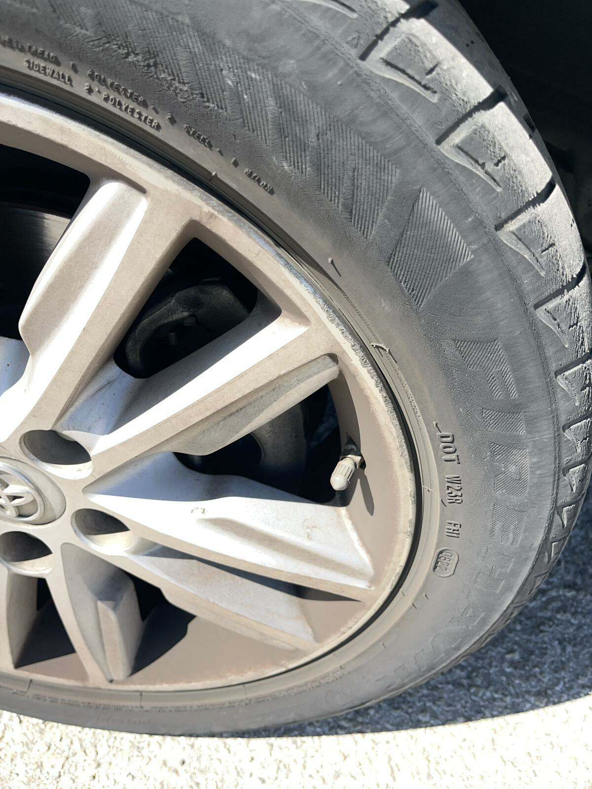 2015 Toyota Avalon XLE FWD