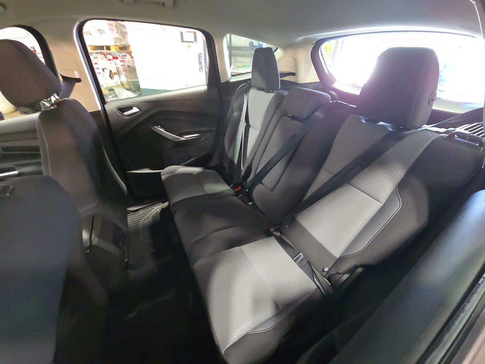 2017 Ford C-MAX Hybrid SE FWD