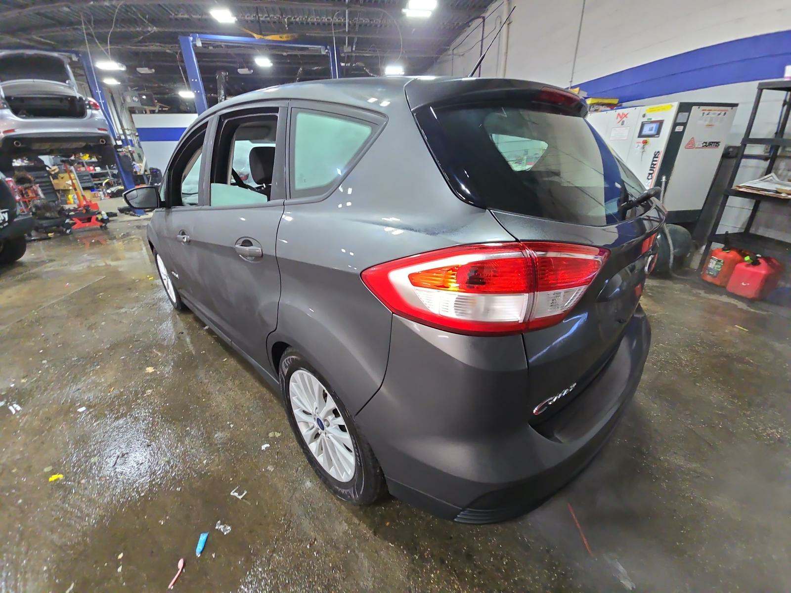 2017 Ford C-MAX Hybrid SE FWD