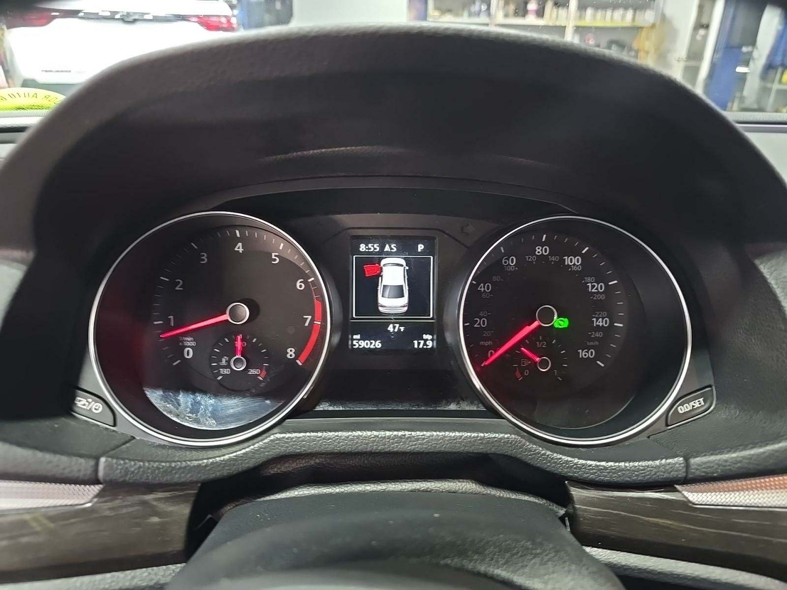 2018 Volkswagen Passat 2.0T SEL Premium FWD