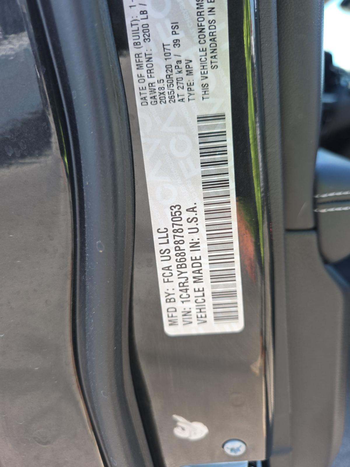 JEEP GRAND CHEROKEE - 1