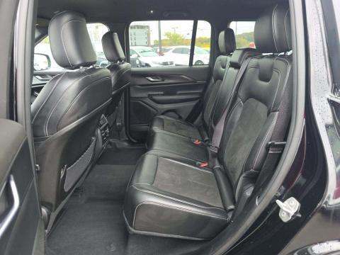 2023 Jeep Grand Cherokee Altitude AWD