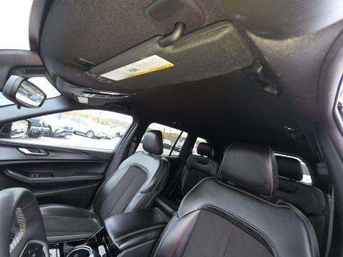 2023 Jeep Grand Cherokee Altitude AWD