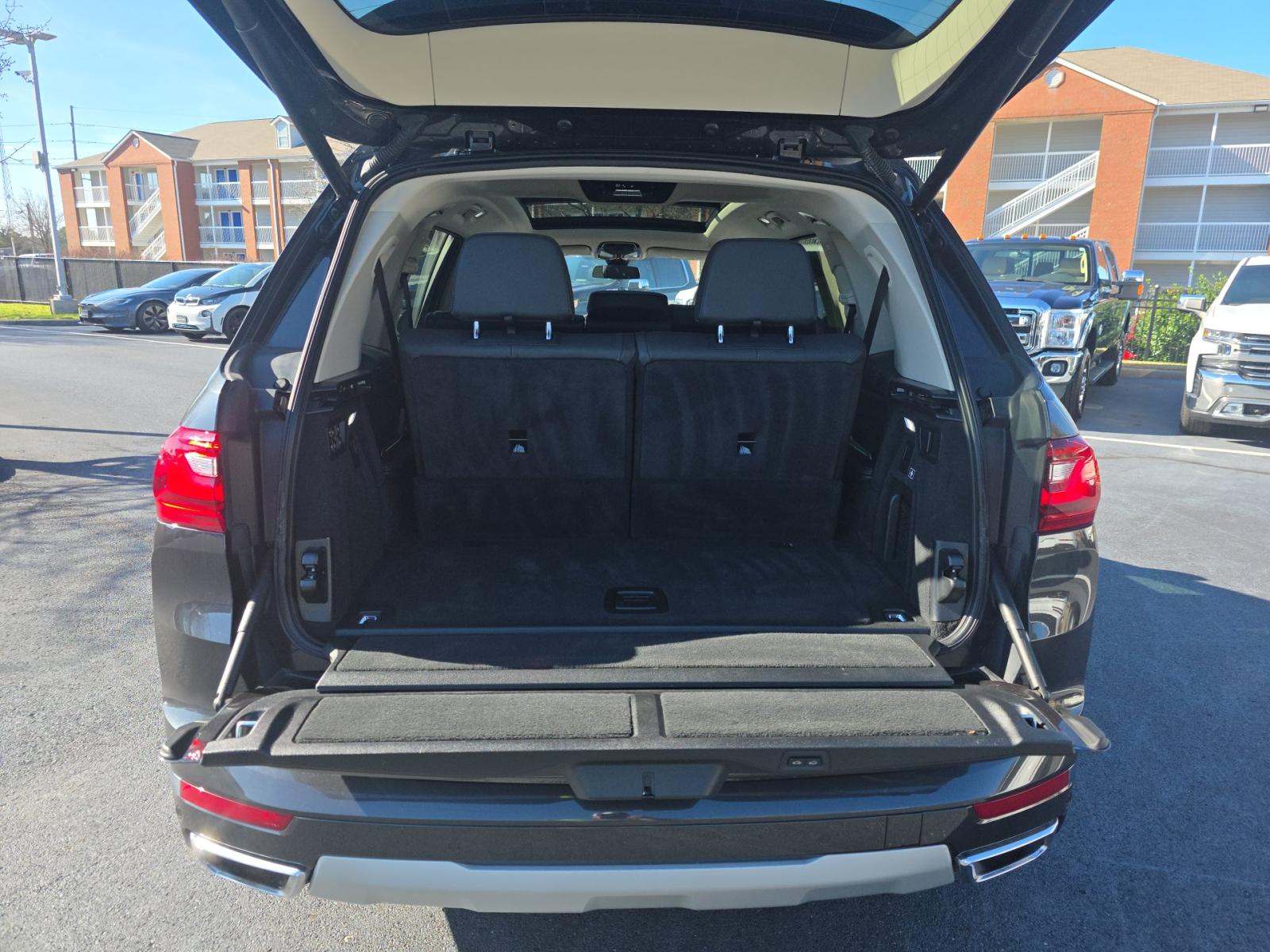 2022 BMW X7 xDrive40i AWD