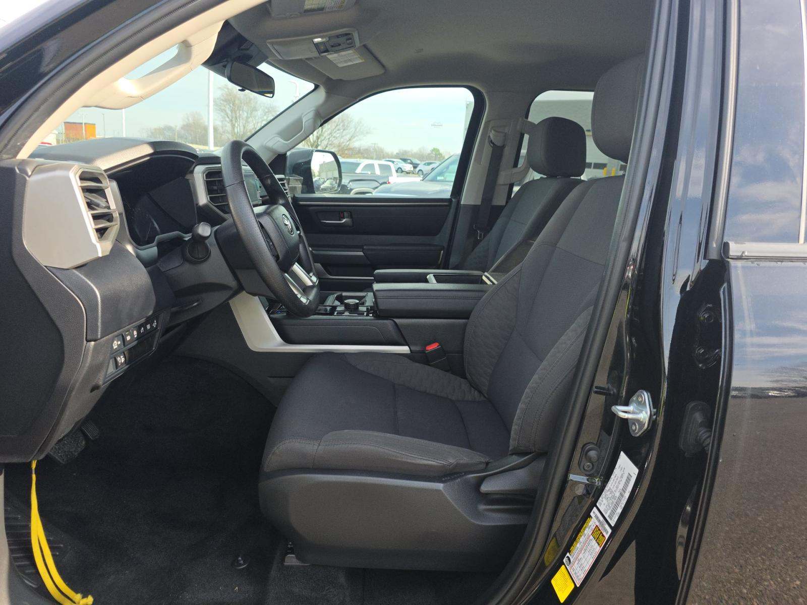 2024 Toyota Tundra SR5 AWD