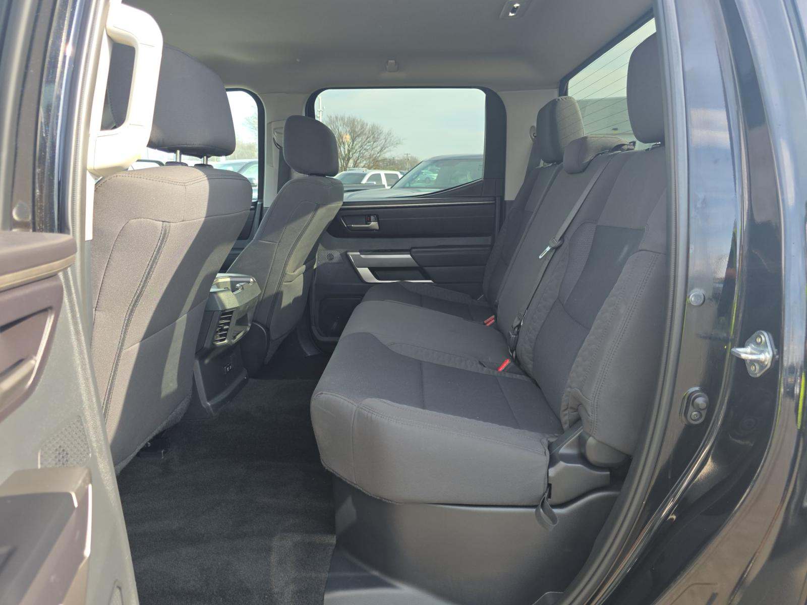 2024 Toyota Tundra SR5 AWD