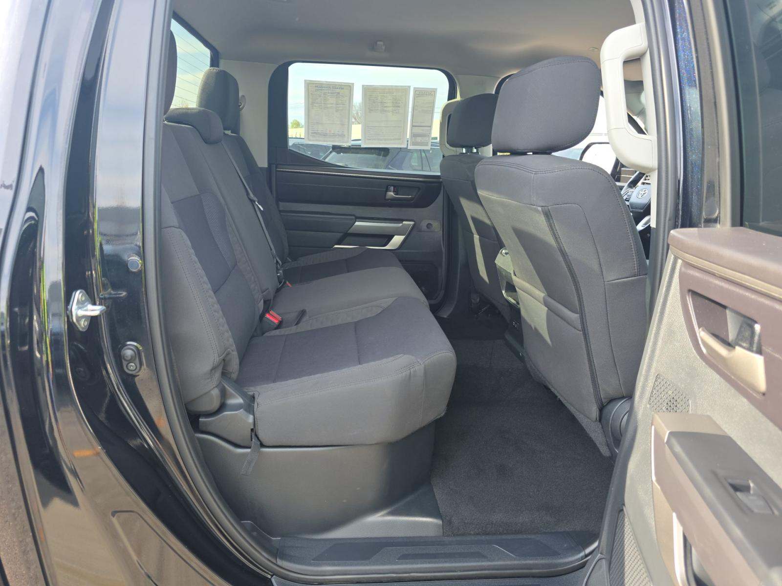 2024 Toyota Tundra SR5 AWD