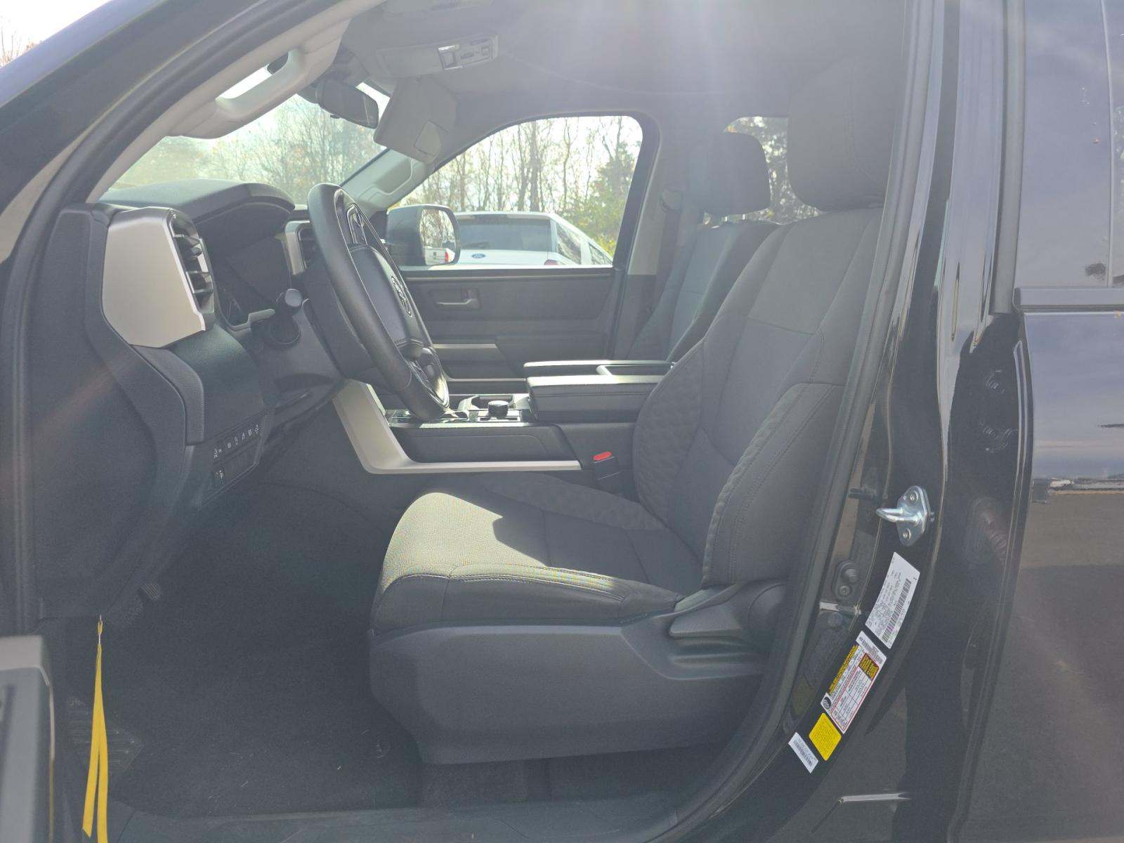 2022 Toyota Tundra SR5 AWD