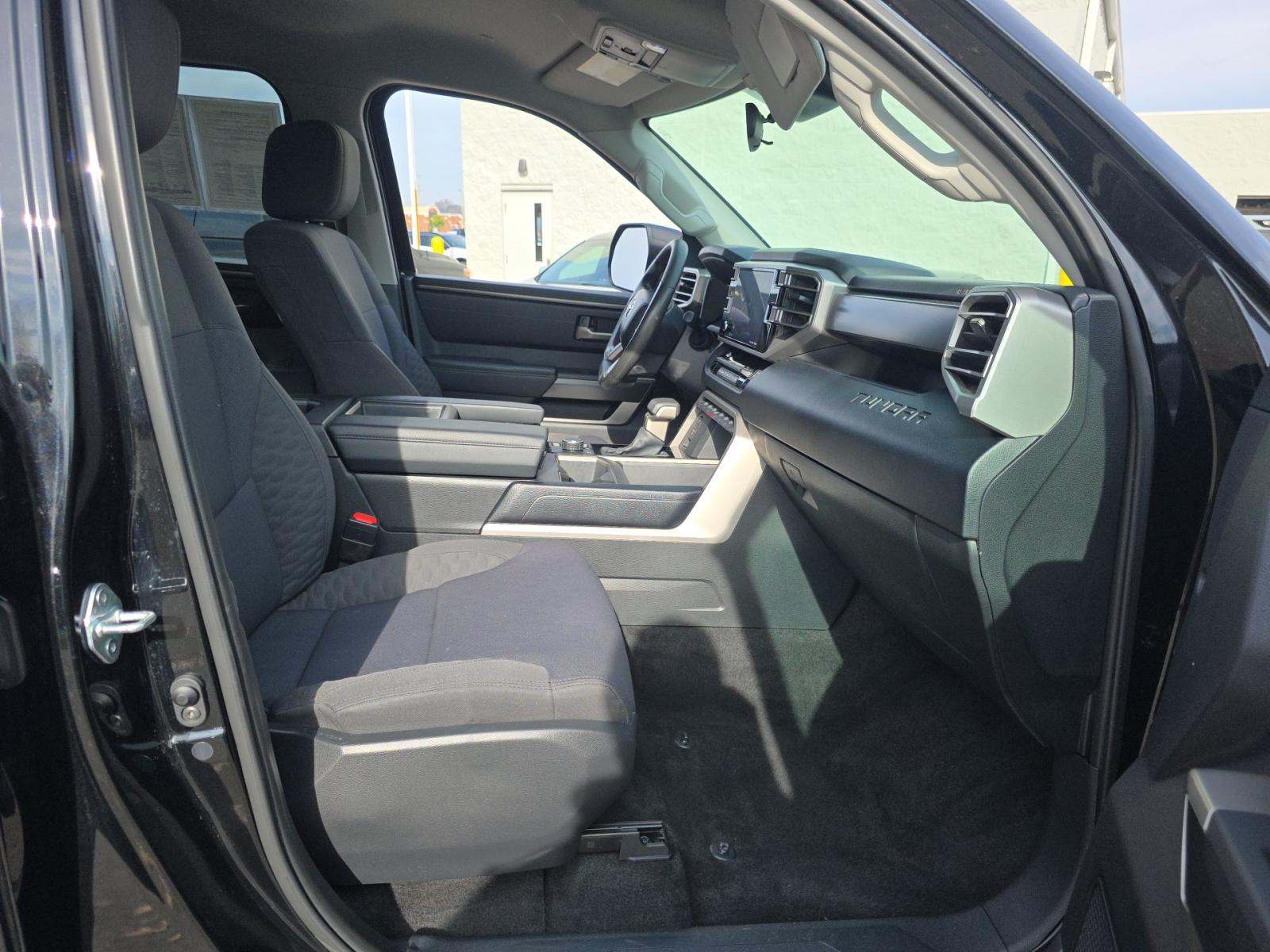 2022 Toyota Tundra SR5 AWD