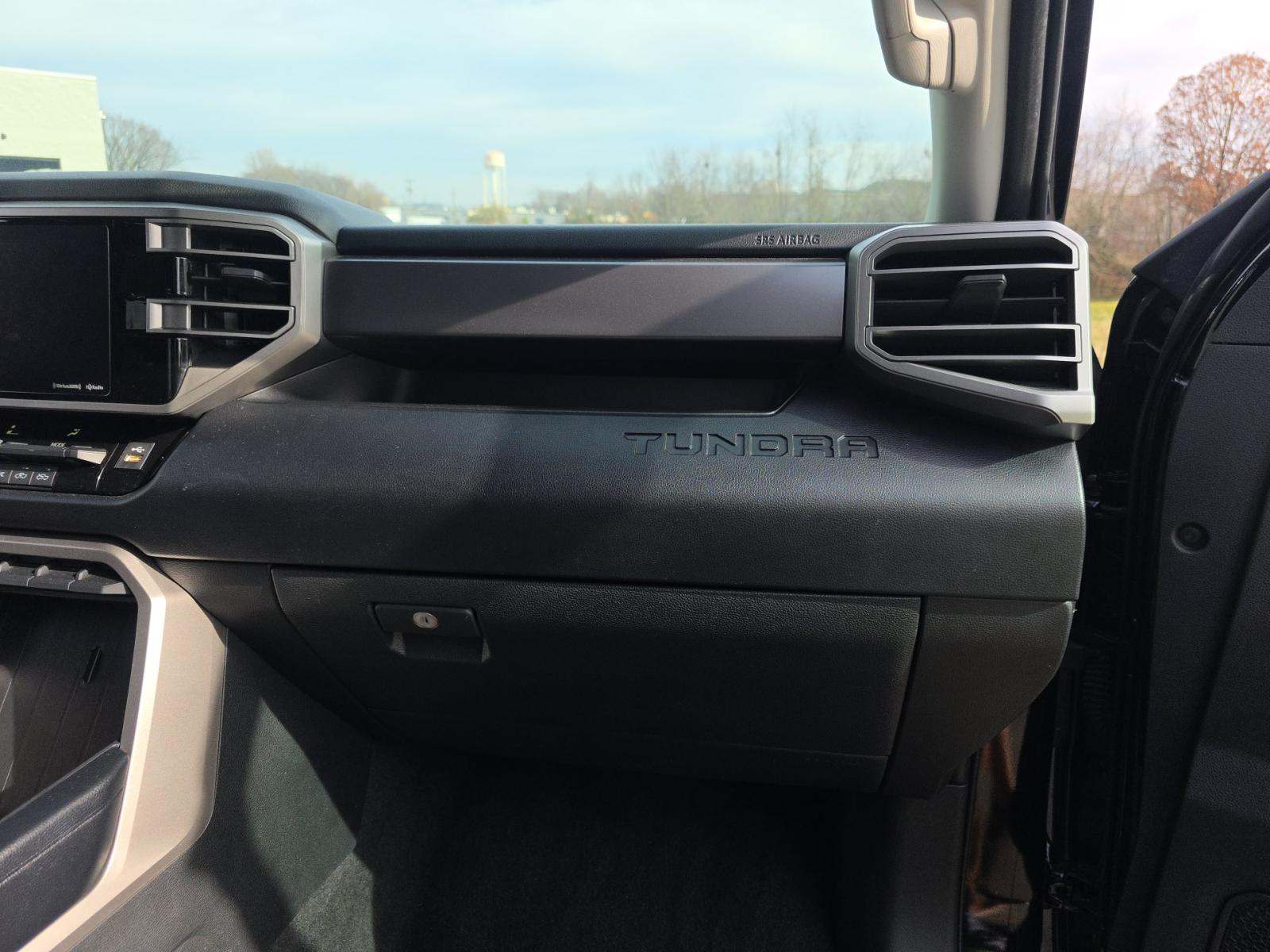 2022 Toyota Tundra SR5 AWD