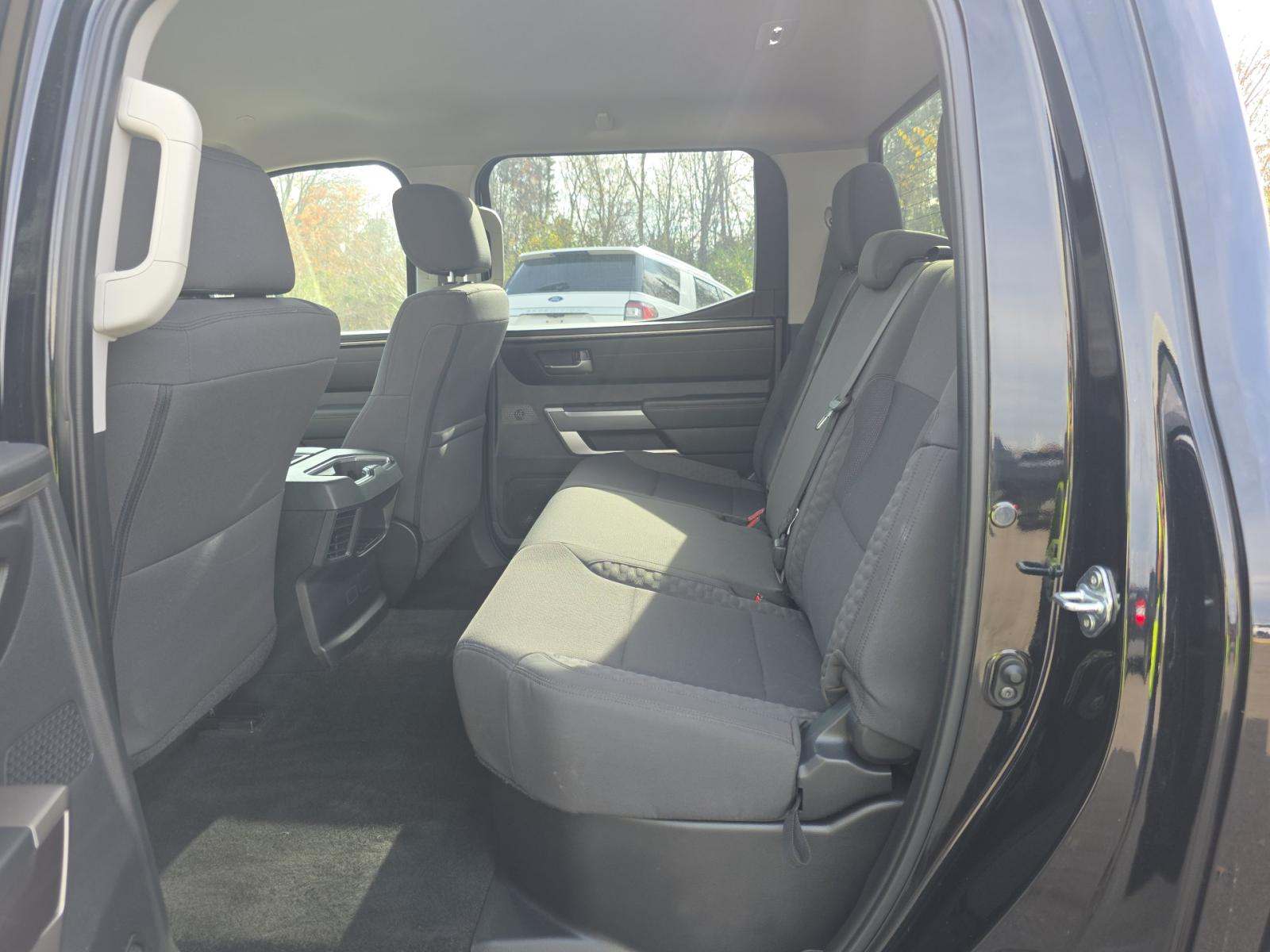 2022 Toyota Tundra SR5 AWD