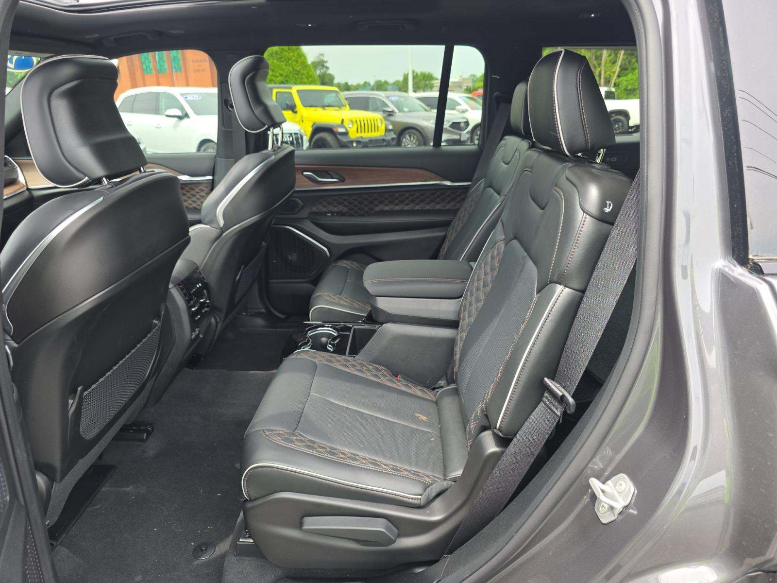 JEEP GRAND CHEROKEE - 9