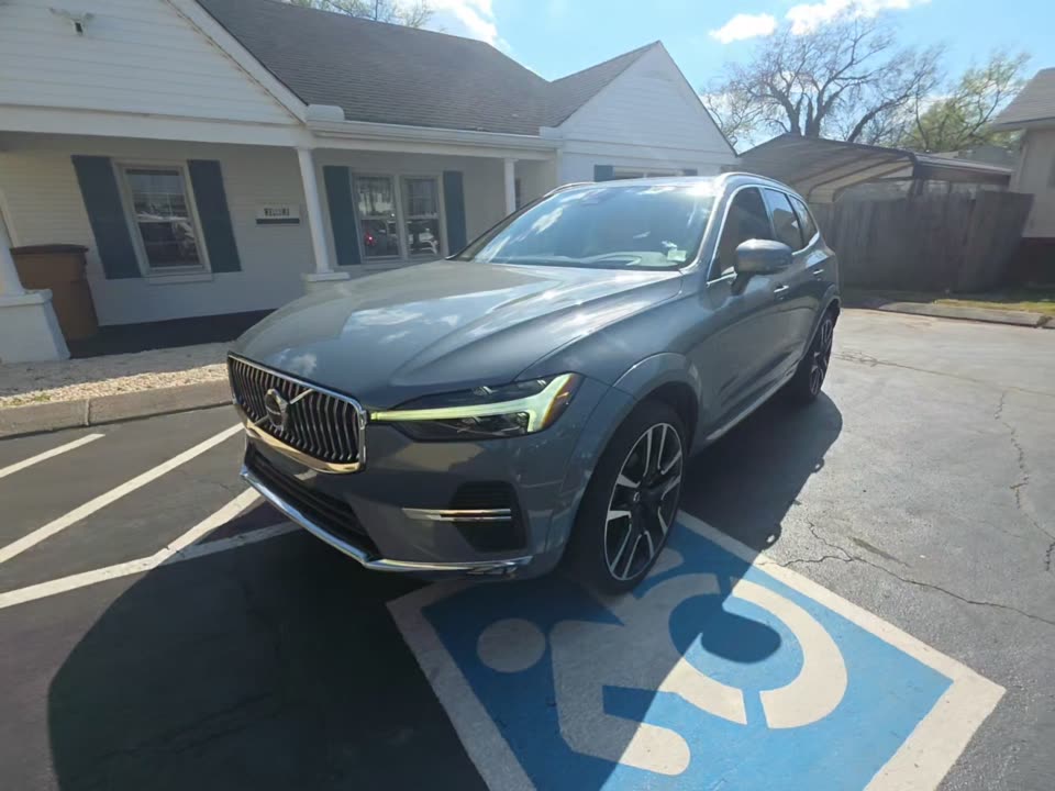 2023 Volvo XC60 B5 Ultimate FWD