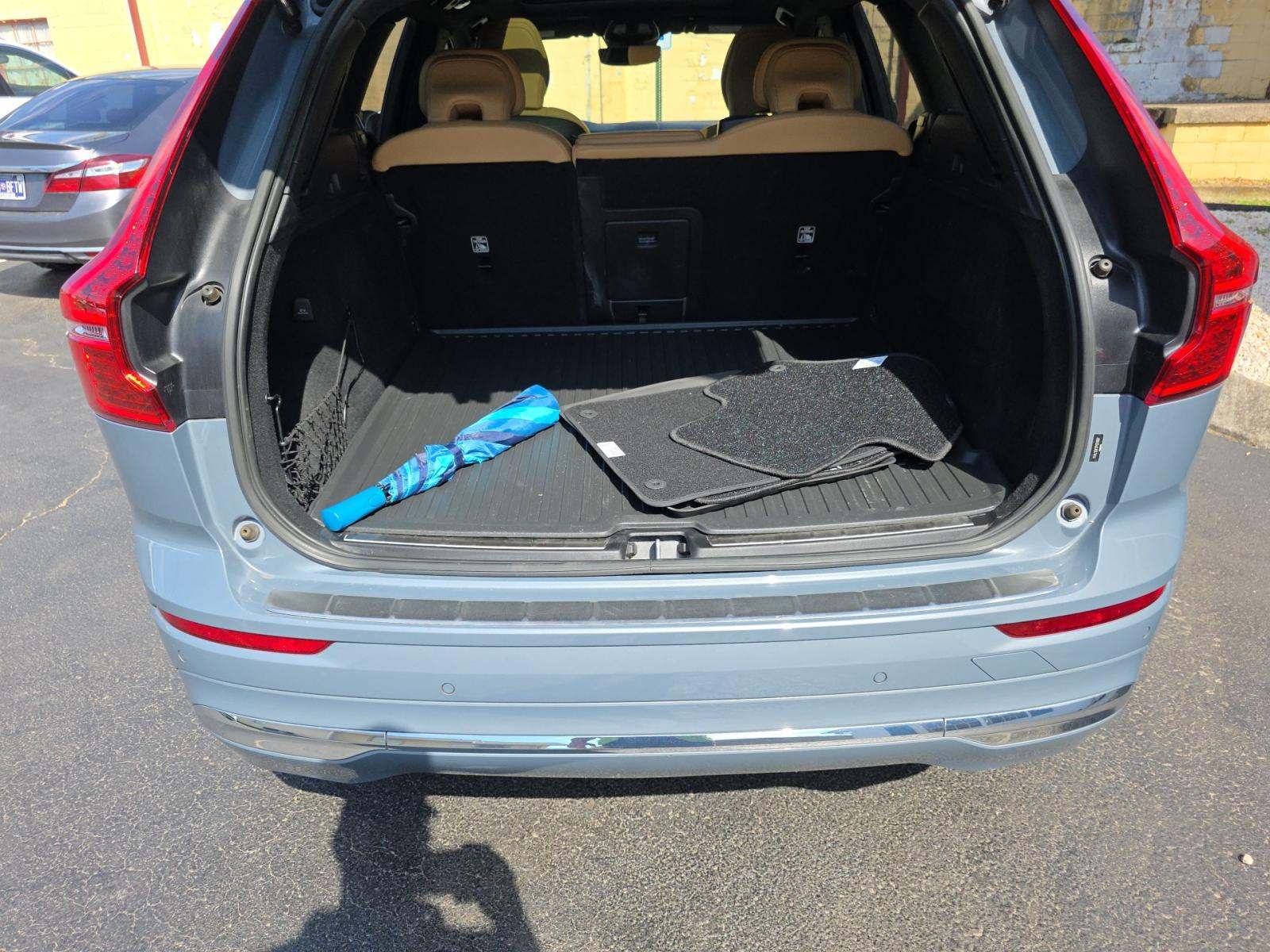 2023 Volvo XC60 B5 Ultimate FWD