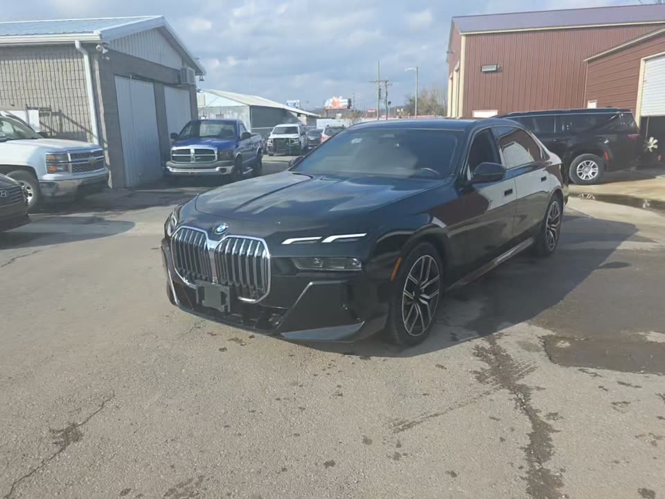 2023 BMW 7 Series 740i RWD